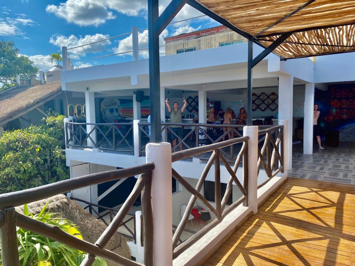 Why Not Rooftop Party Hostel Playa del Carmen Exterior foto