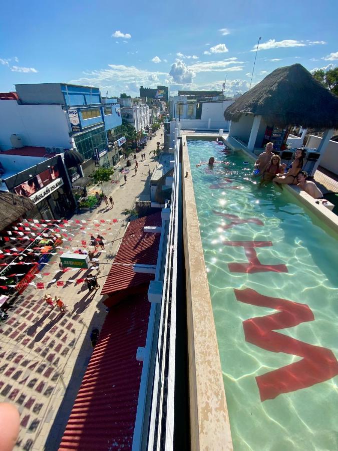 Why Not Rooftop Party Hostel Playa del Carmen Exterior foto